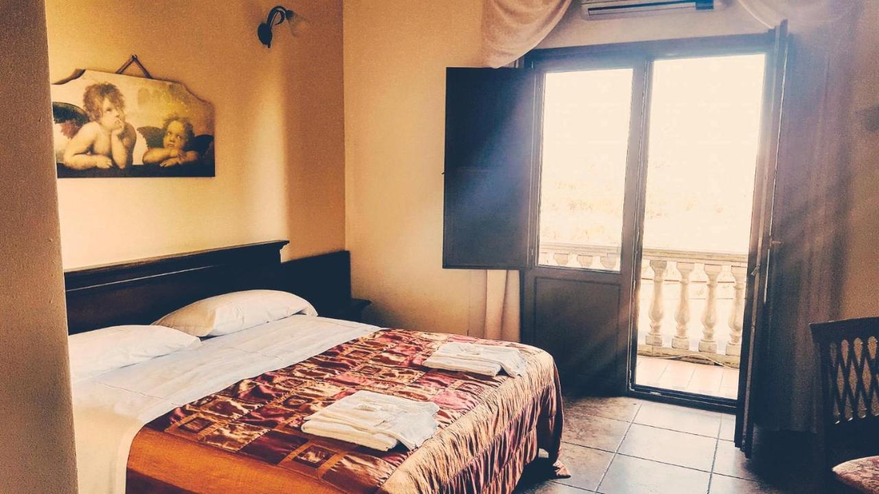 Hotel La Fontanella Serra San Bruno Eksteriør bilde